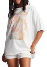 Load image into Gallery viewer, Billabong Sunshine Dream Junior Tee
