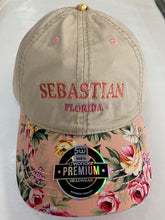 Load image into Gallery viewer, d'wonder ballcap
