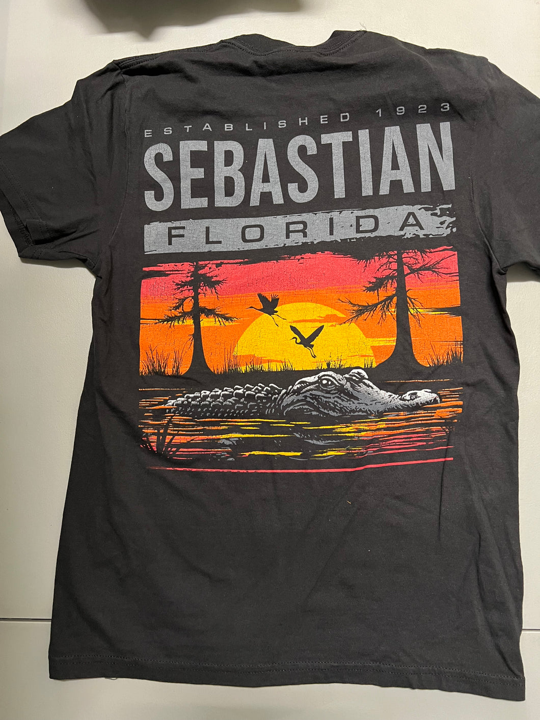 Sherry Distressed Gator Scene Sebastian SST