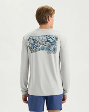 Load image into Gallery viewer, Salt Life Underwater Diving Mens LS SLX
