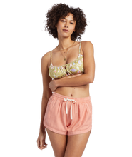 Load image into Gallery viewer, Billabong Road Trippin Shorts
