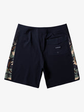 Load image into Gallery viewer, Quiksilver Surfsilk Arch Men&#39;s Boardshorts
